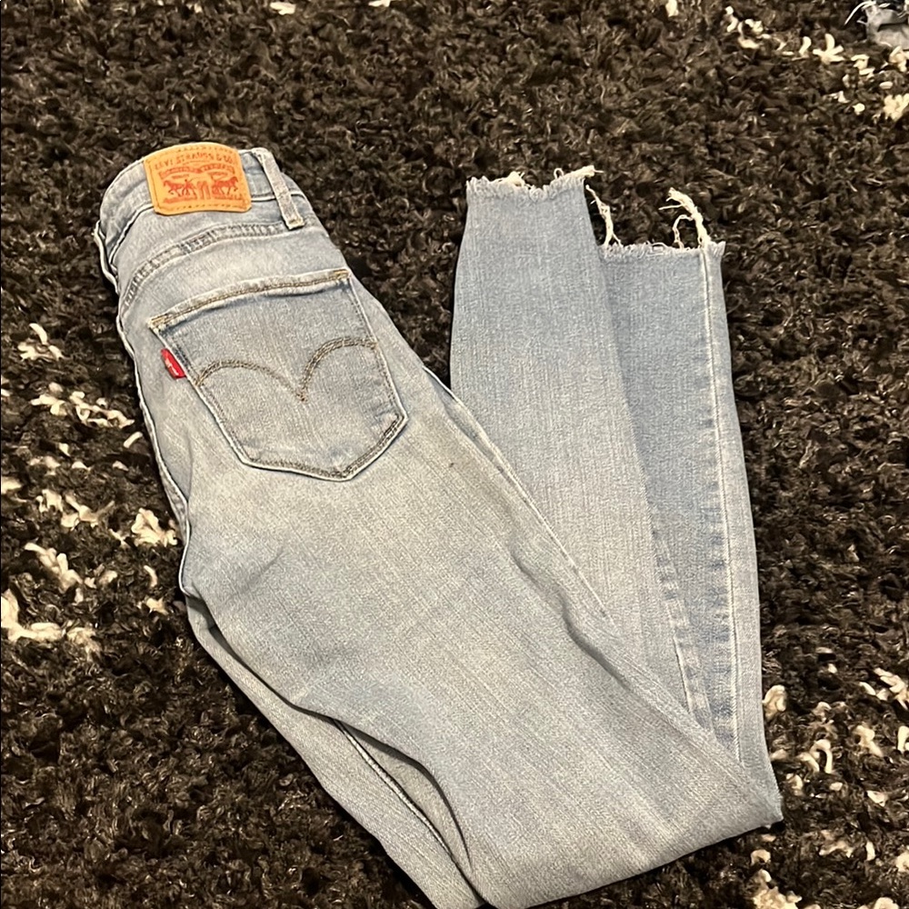 Levi’s High Rise Skinny - Picture 1 of 2